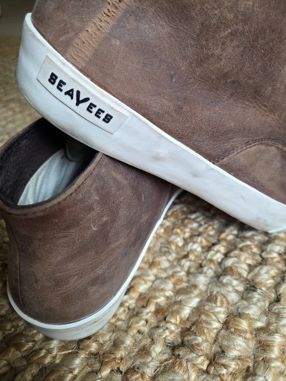 SEAVEES-Maslon Desert Chukka Boot Color: Elmwood